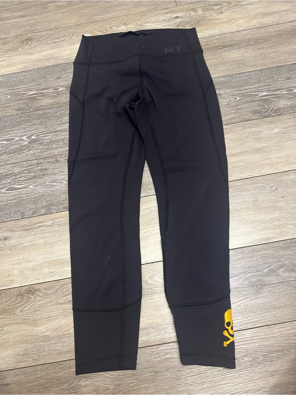 Lululemon x SoulCycle leggings Yellow Skull On Ankle